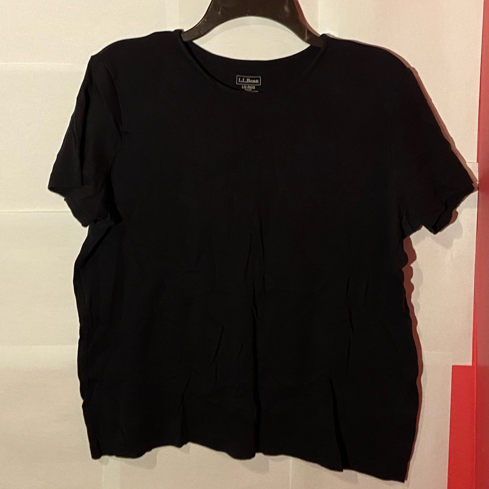 Relaxed Fit LL Bean Tee - Plain Black